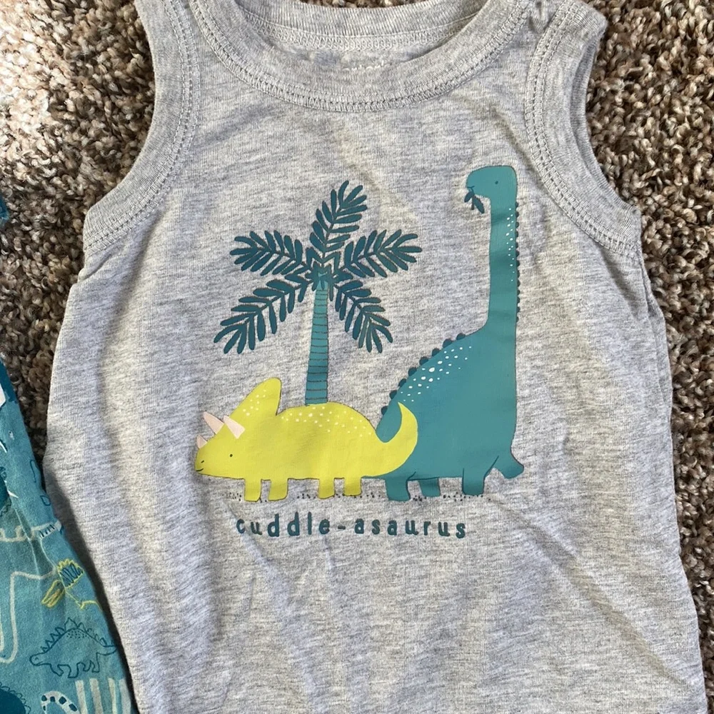 Carters sets - Picture 2 of 5